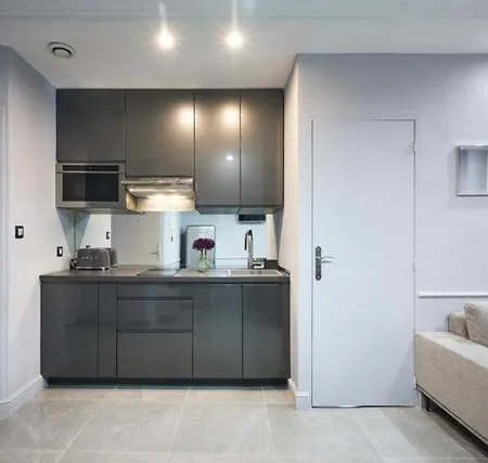 2-bedroom Close To Croisette *